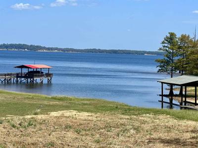2004 Lakeshore Dr.