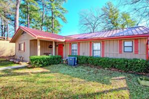 260 Lake Dr