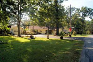 699 Hickory Hill