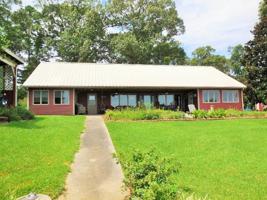 205 Cove Rd