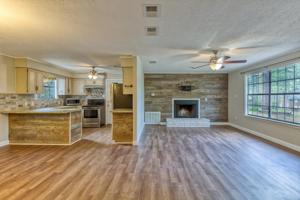 825 Longleaf