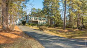914 Lakeshore Dr.