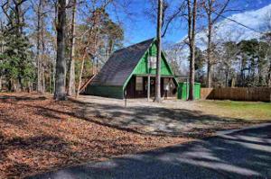 184 West Hickory Hill