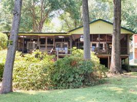 250 Lakeside Drive