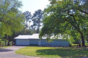 952 E. Longleaf Dr.