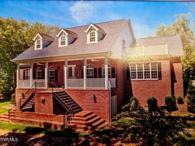 616 Harbor Point Drive