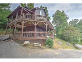 341 Lake Cabin Ln