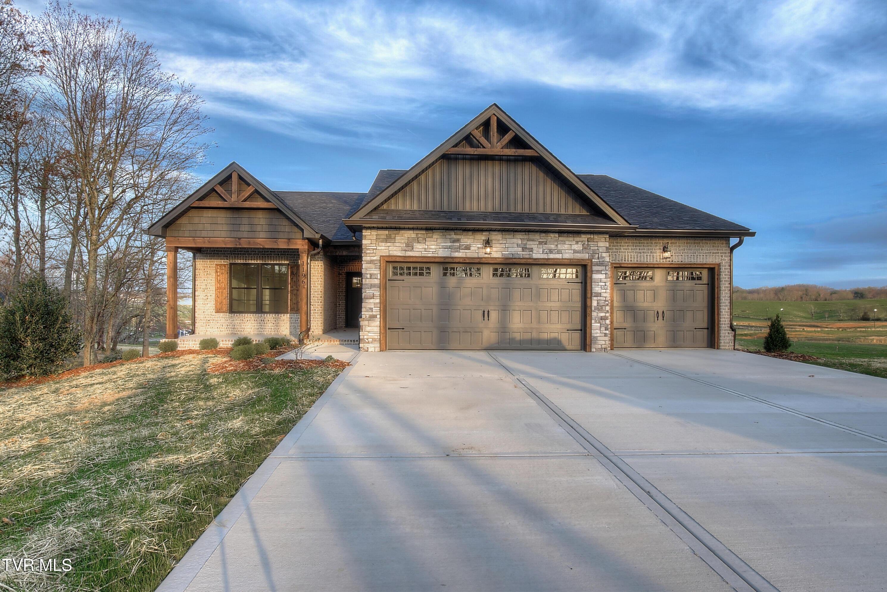 Image 1: 1196 Hawley Rd