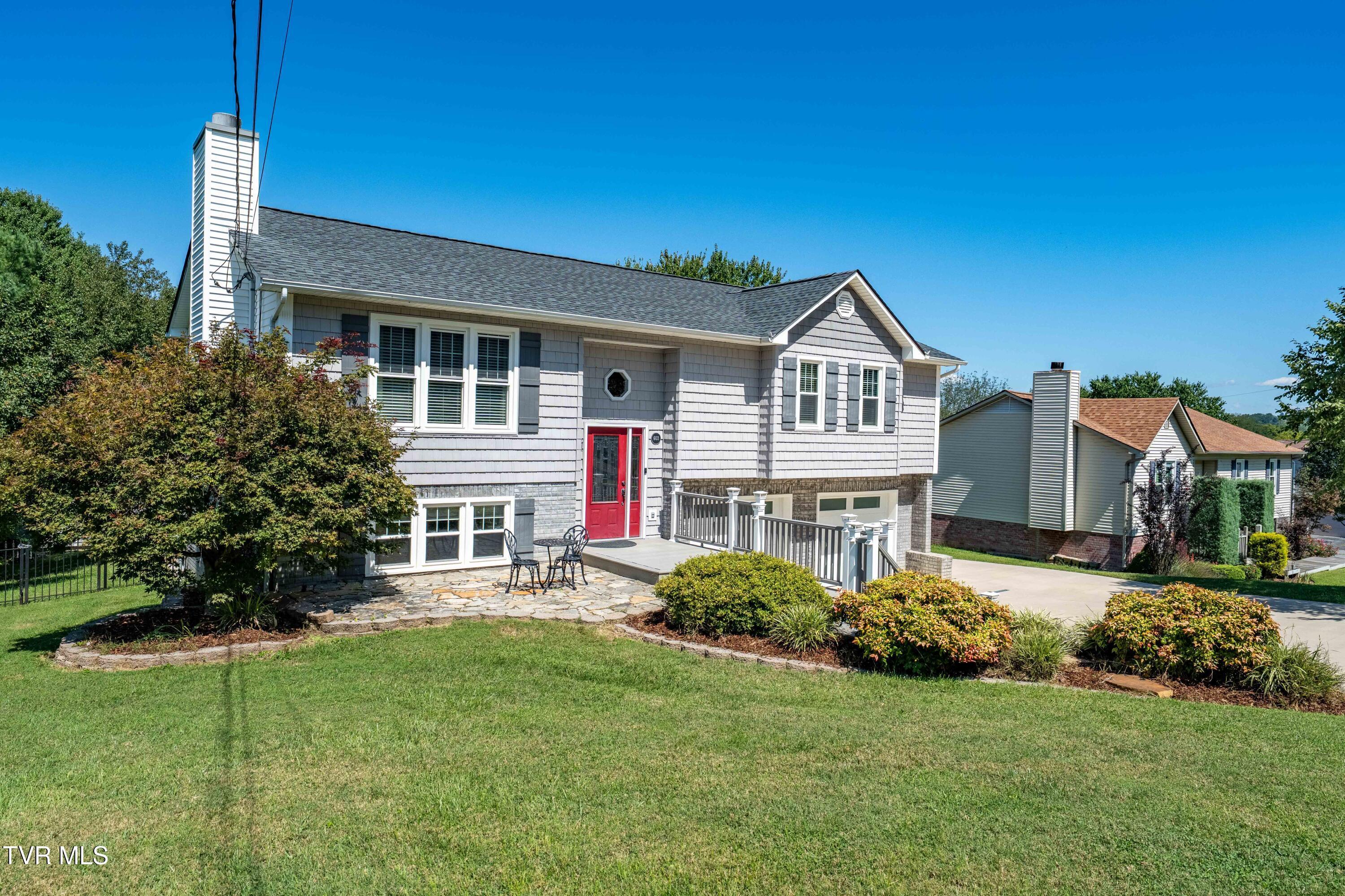 Image 2: 603 Steeplechase Dr (27 of 95)