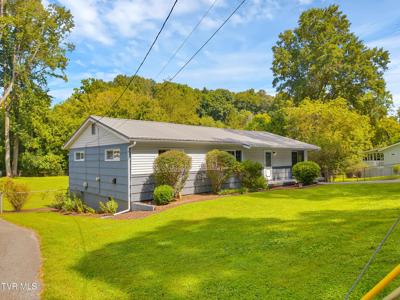 393 Woodcrest Drive