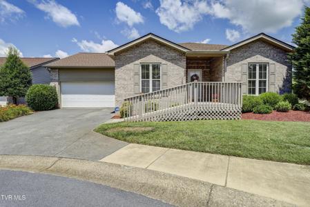 120 Chadwick Circle