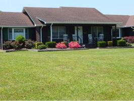 131 W Lake Dr