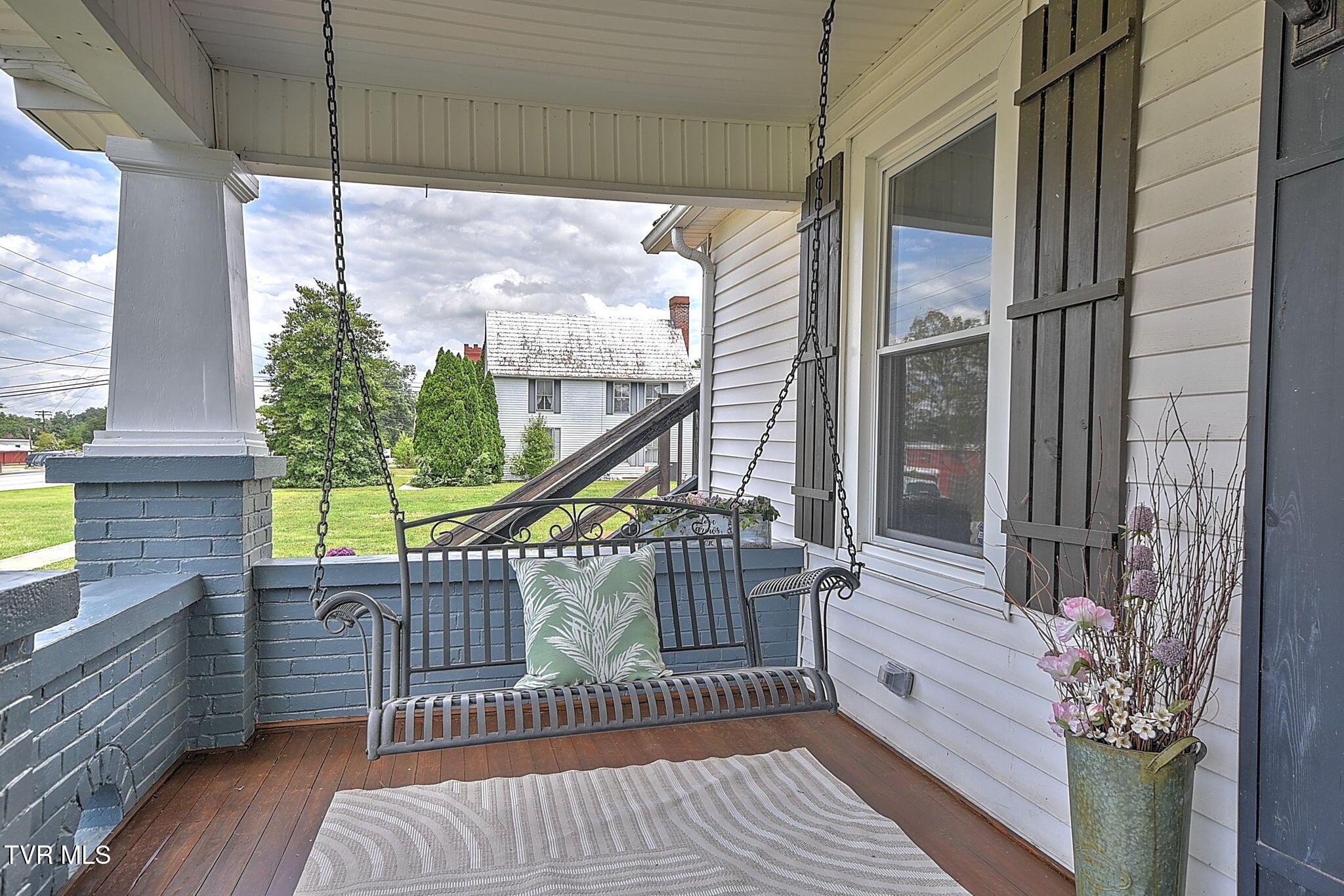 Image 2: 4-web-or-mls-444 Cedar St AP-5