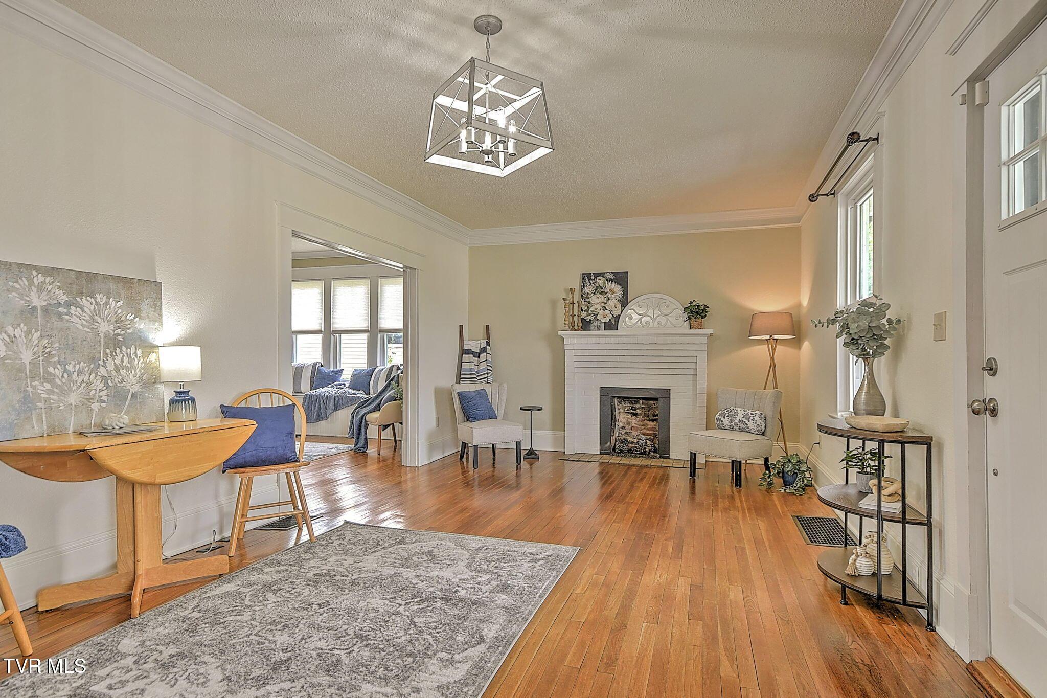 Image 4: 7-web-or-mls-444 Cedar St AP-8