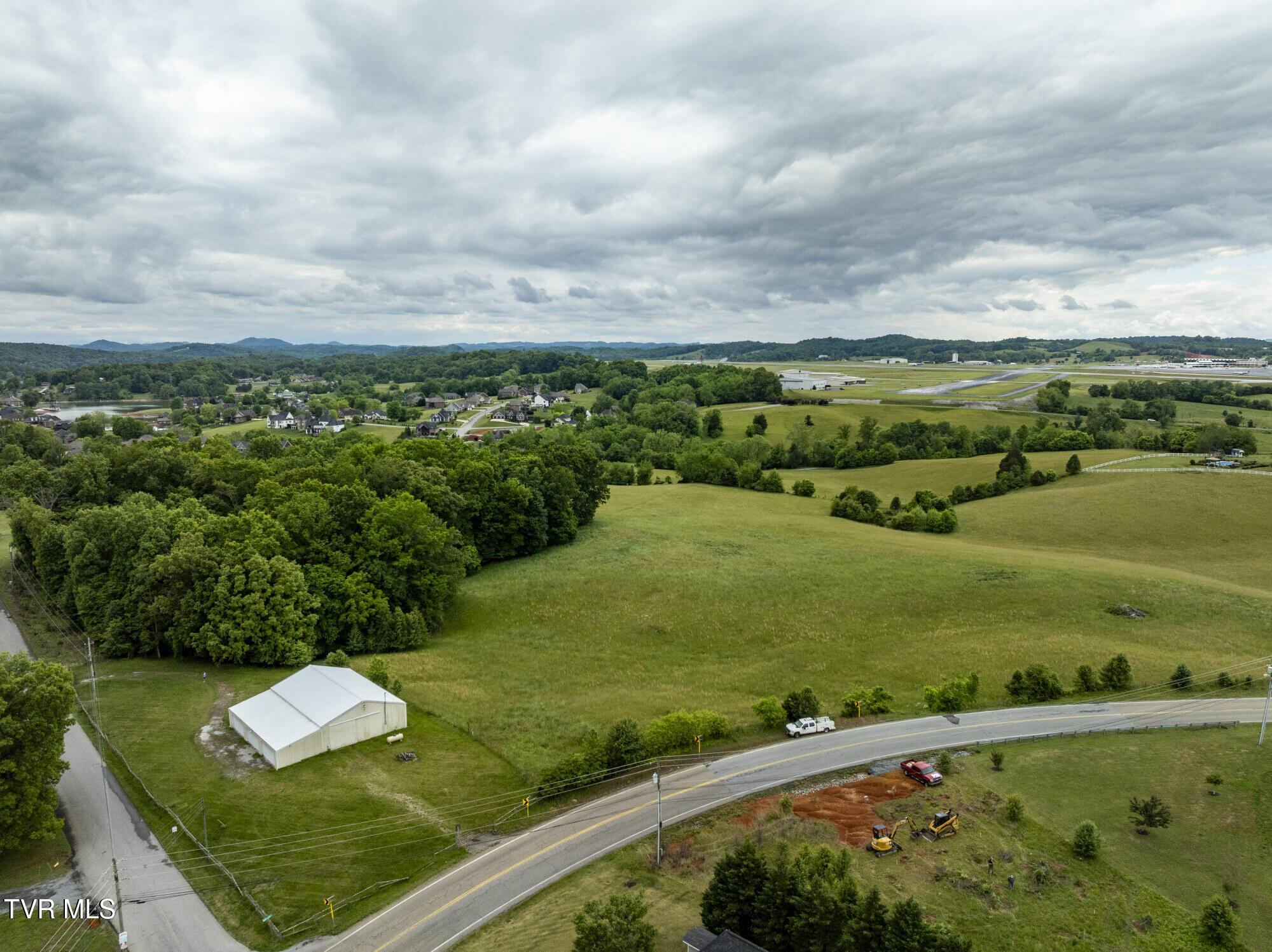Image 4: BrownCircle-Aerial-4