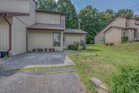 780 Hamilton Rd.