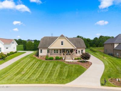 229 Forest Lane N