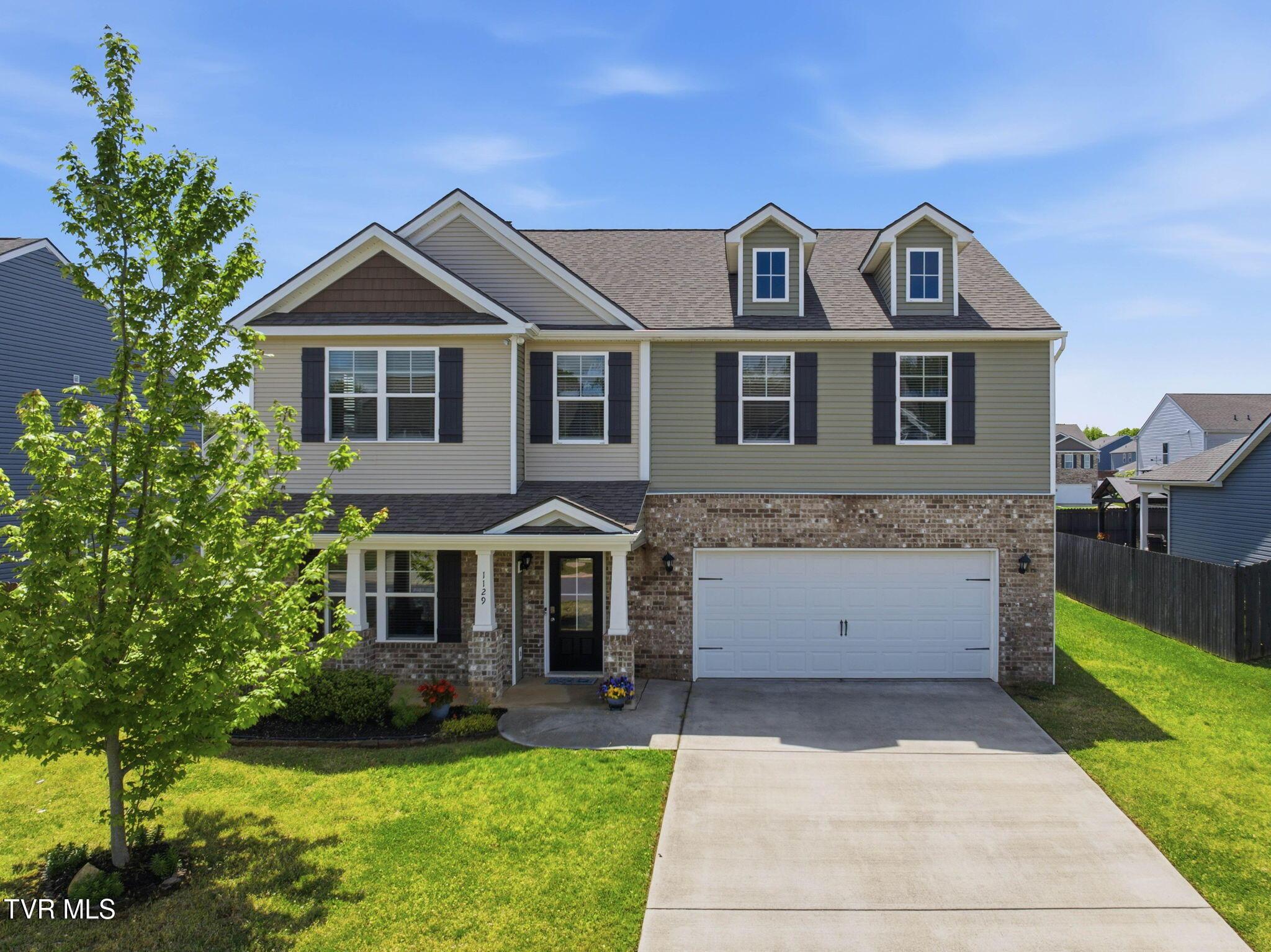 Image 1: 1-web-or-mls-1129 Raccoon Ln-1