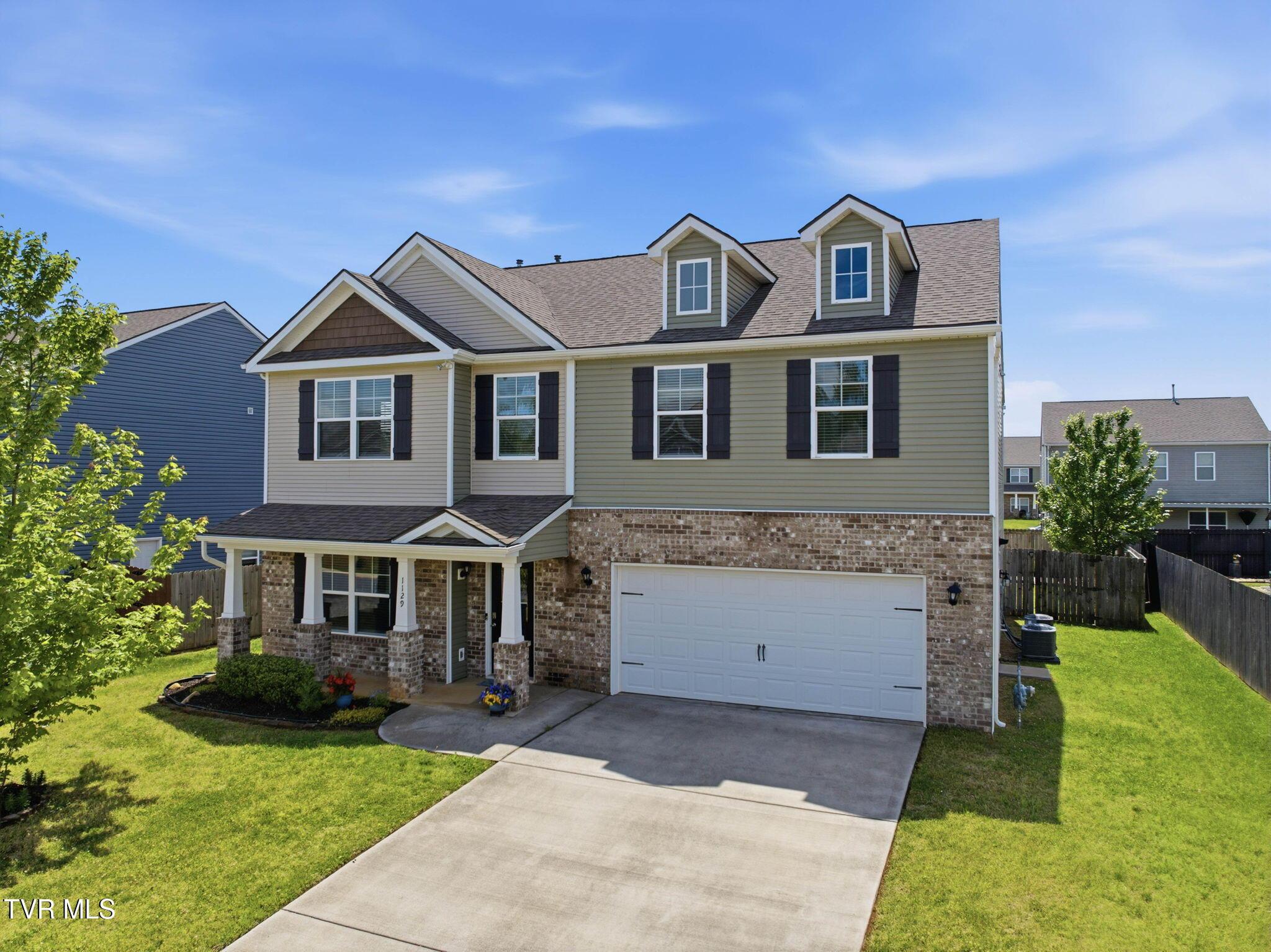 Image 2: 12-web-or-mls-1129 Raccoon Ln-2