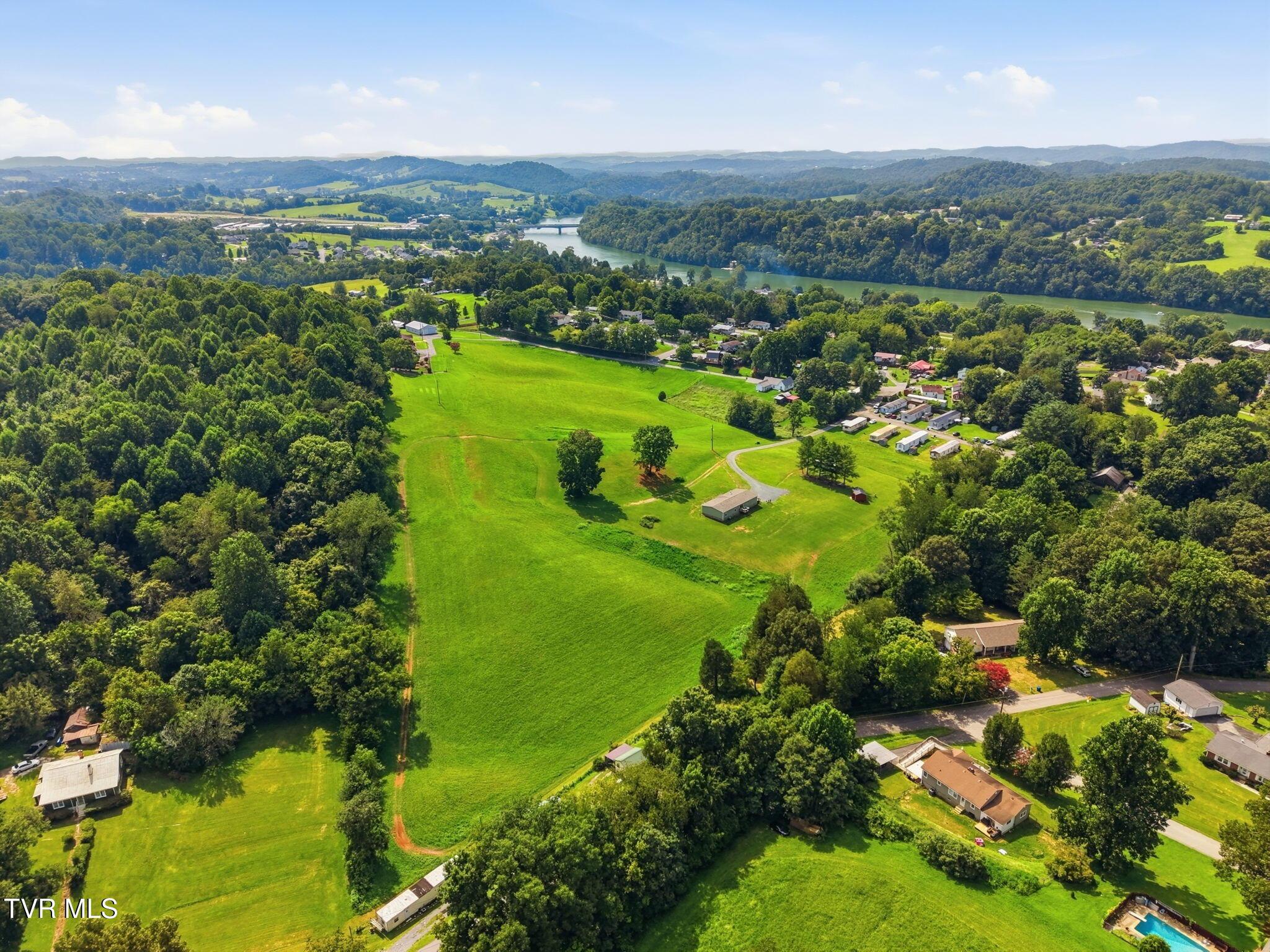 Image 3: 8-web-or-mls-008_DJI_20260809155500_0298