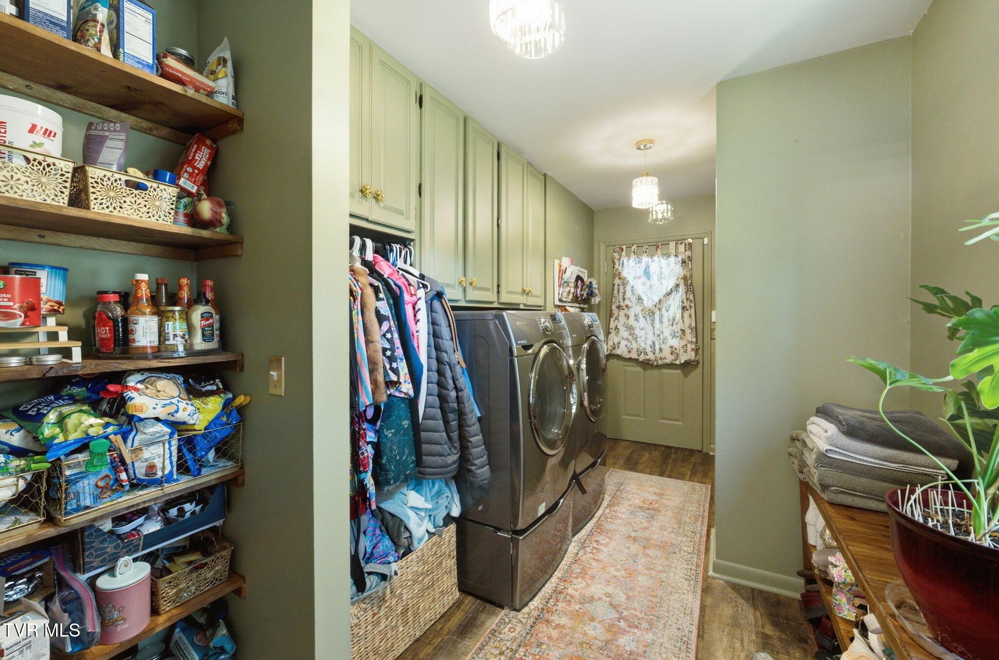 Image 4: 22-web-or-mls-025_DSC05966