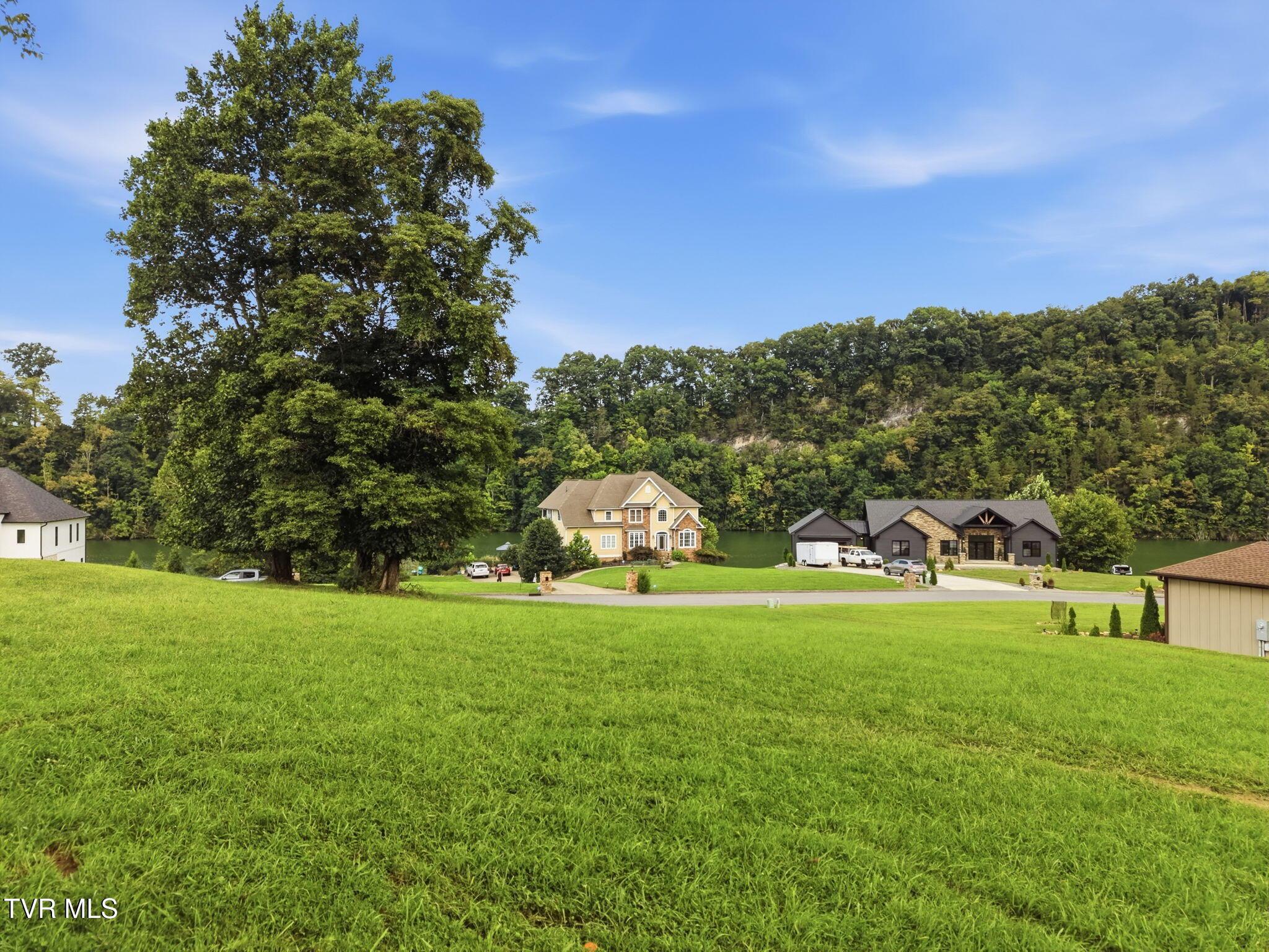 Image 3: 2-web-or-mls-015_DJI_20260808125311_0167