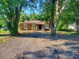 656 Old Highway 11 West