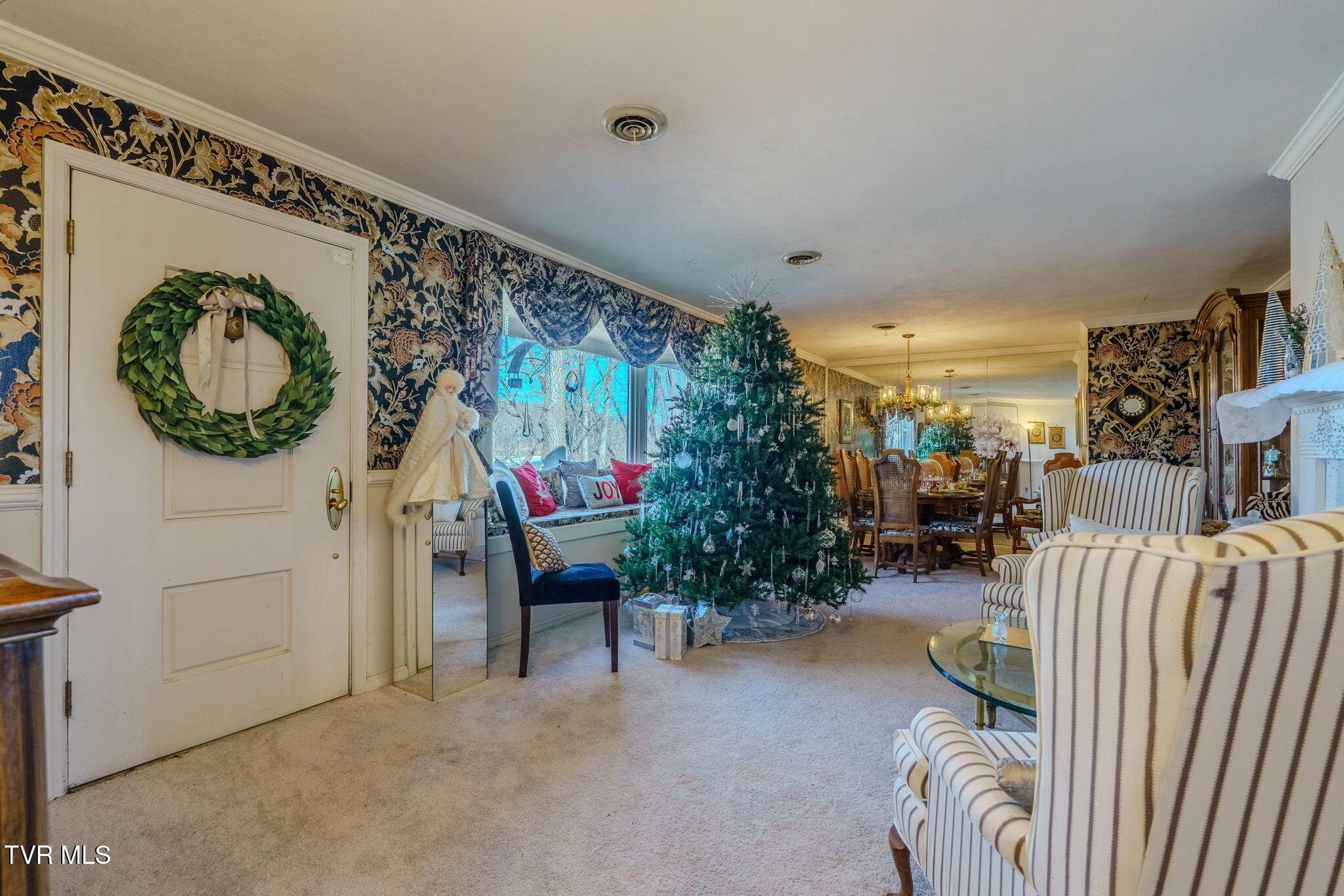 Image 3: 22-web-or-mls-_DSC3235-HDR