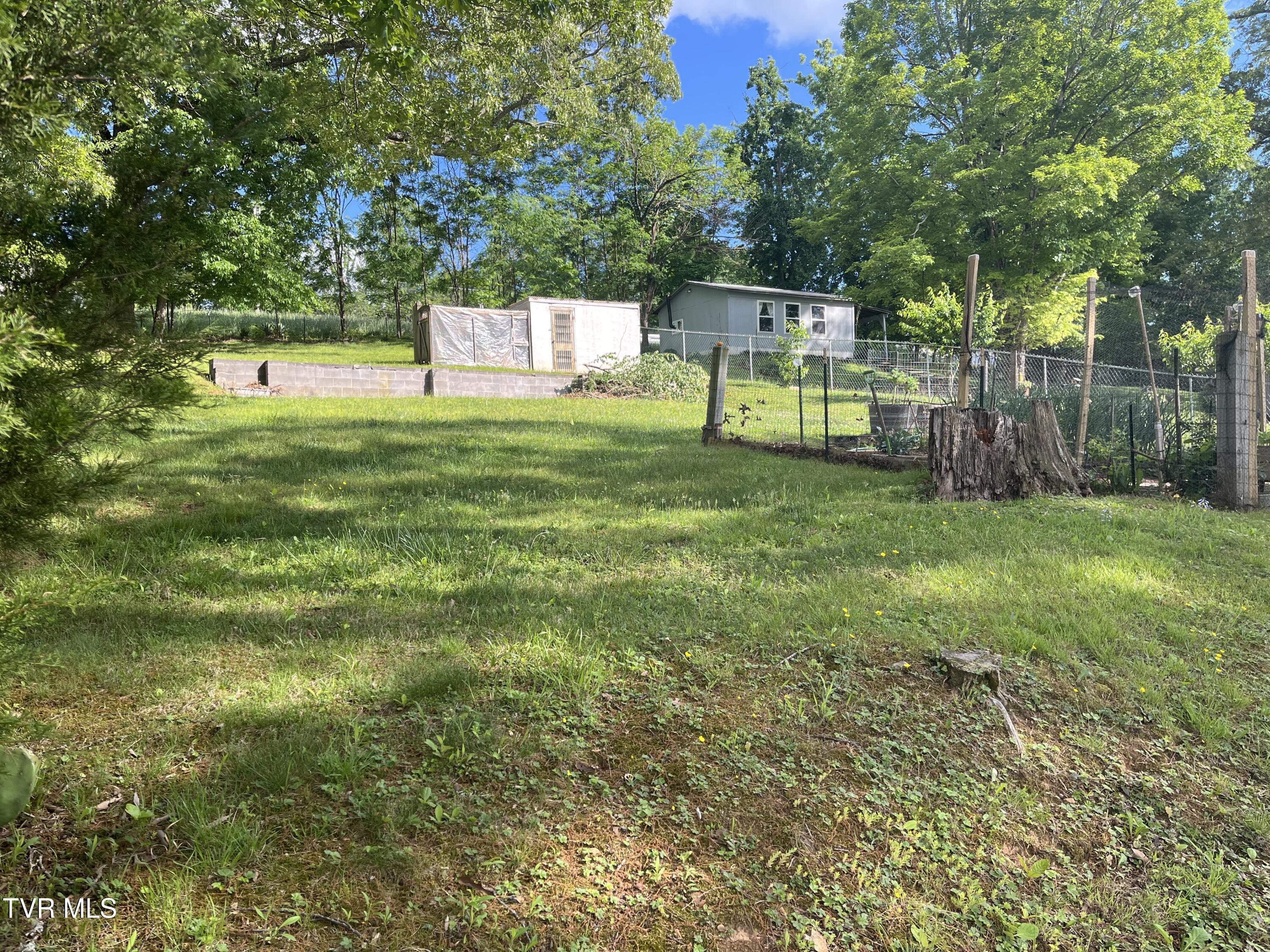 Image 2: 1033 Haw Ridge Rd Lot View