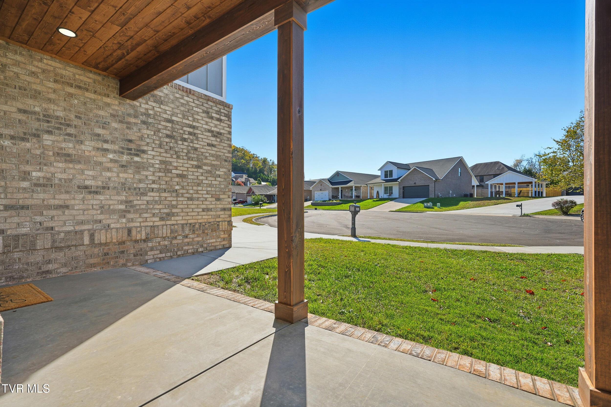 Image 4: Front Porch