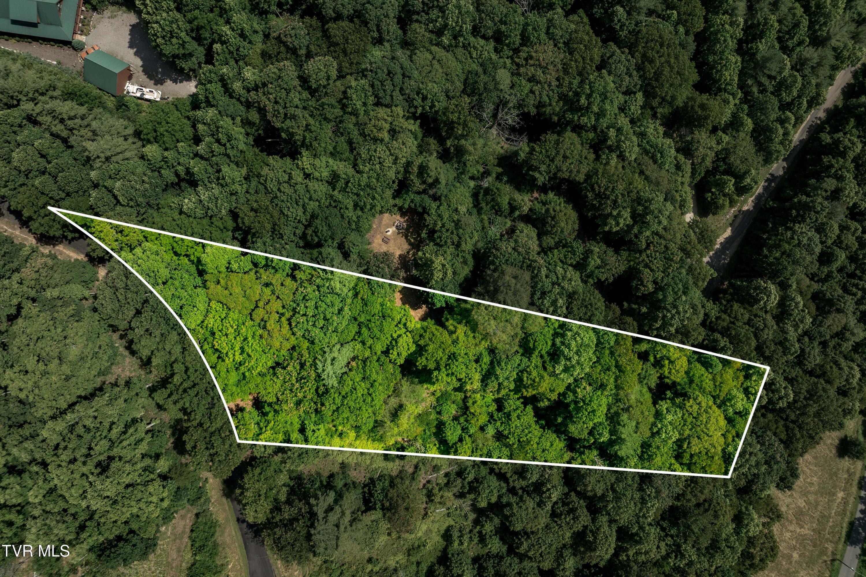 Image 1: Lot 33 (1 of 29)