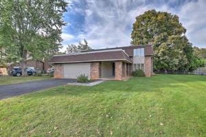 1104 Meadow Lane