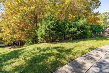 109 Lookout Court