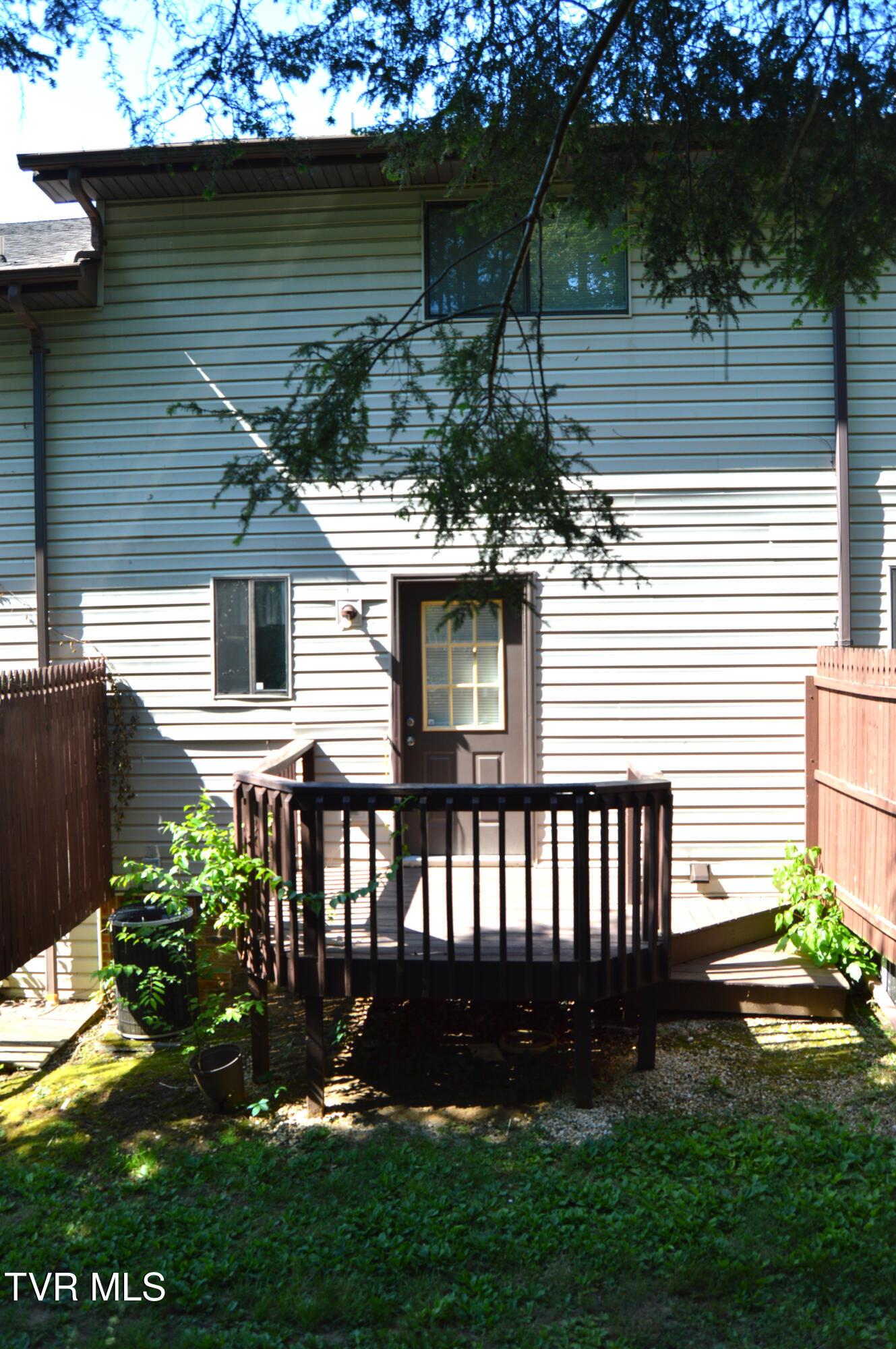Image 3: DSC_0487
