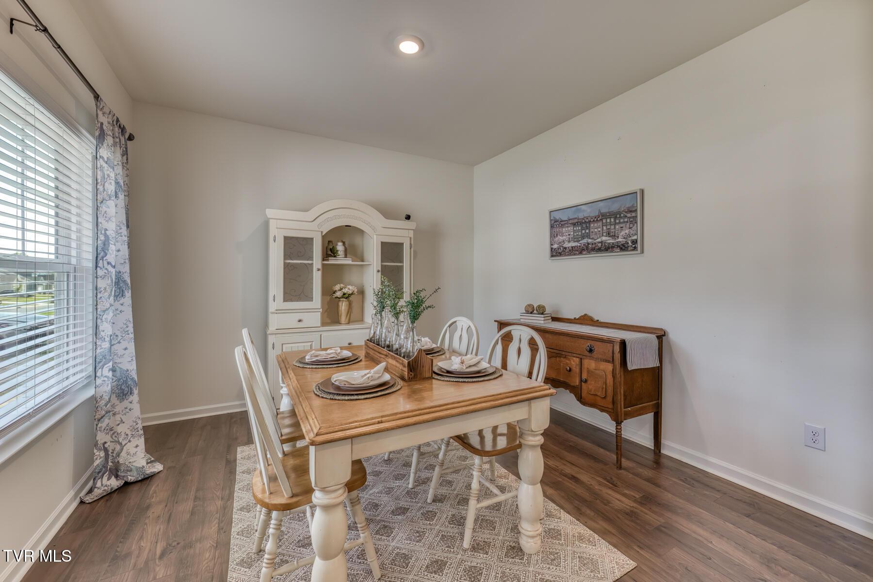 Image 3: 5581 Wildlife Cir-10