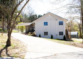 309 Lakeview Circle