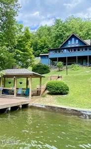 463 Lakeshore Road