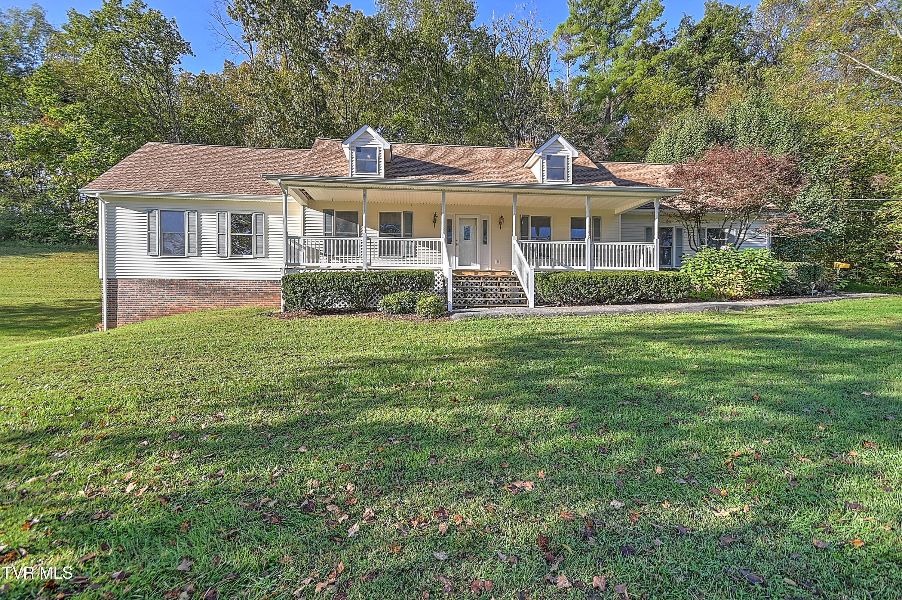Image 1: 410 Lakeridge TN