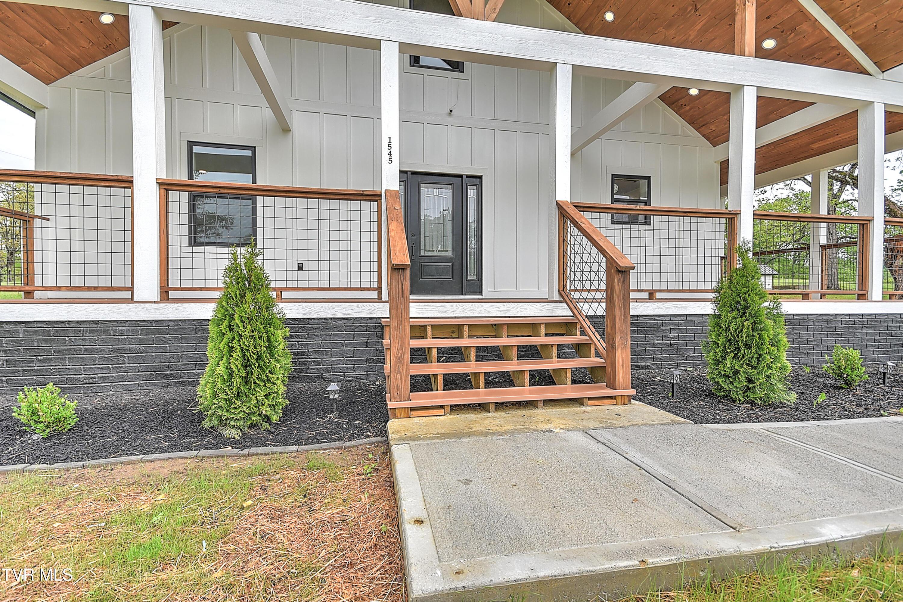 Image 4: 1545 Slover Springs DA-10