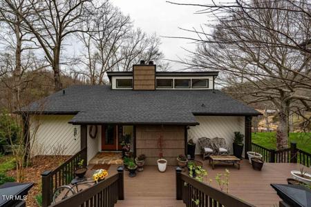 487 Lakeshore Road