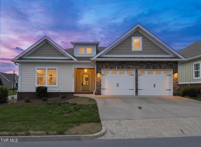 1603 Maple Ridge Court