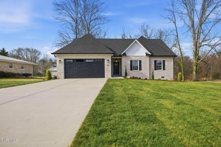 112 Tall Oaks Court
