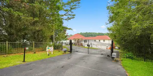 426 Lake Point Court