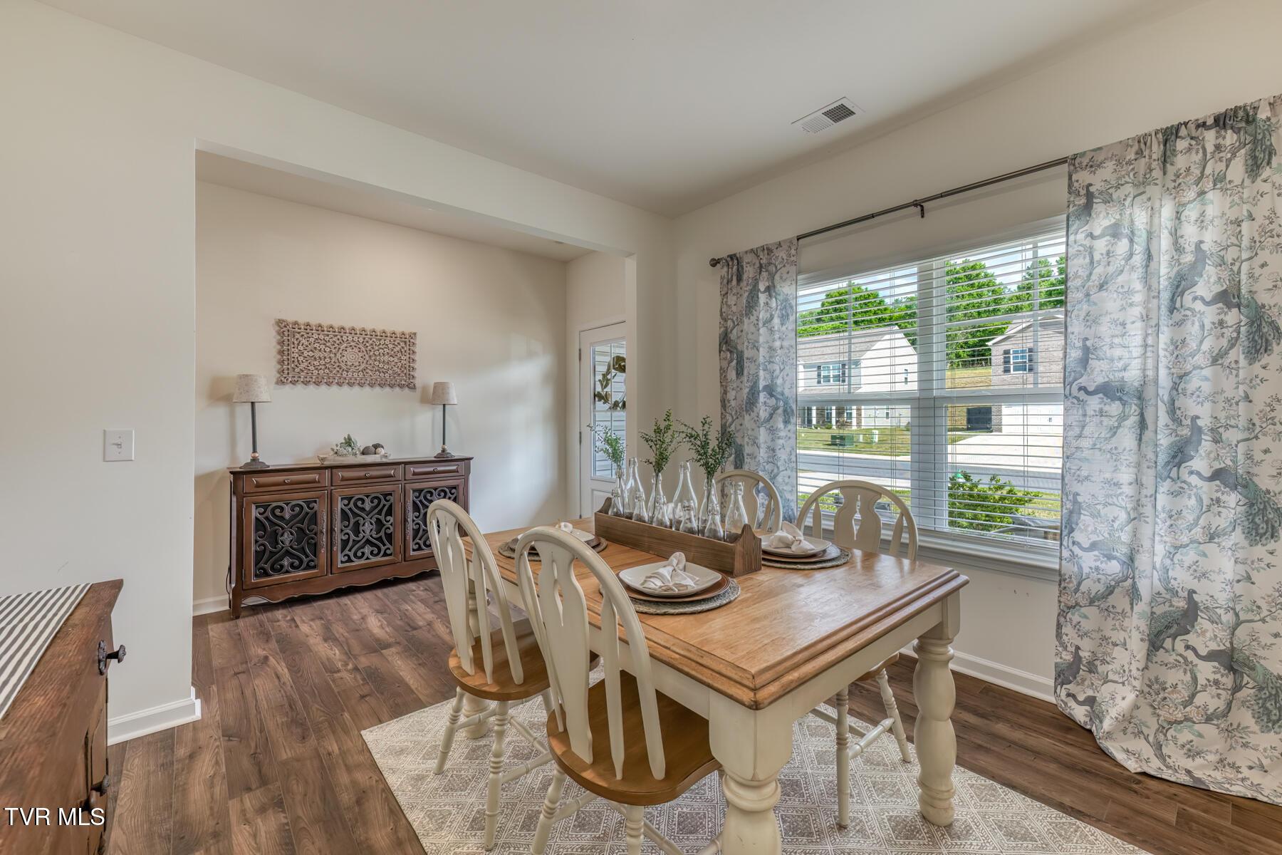 Image 4: 5581 Wildlife Cir-11
