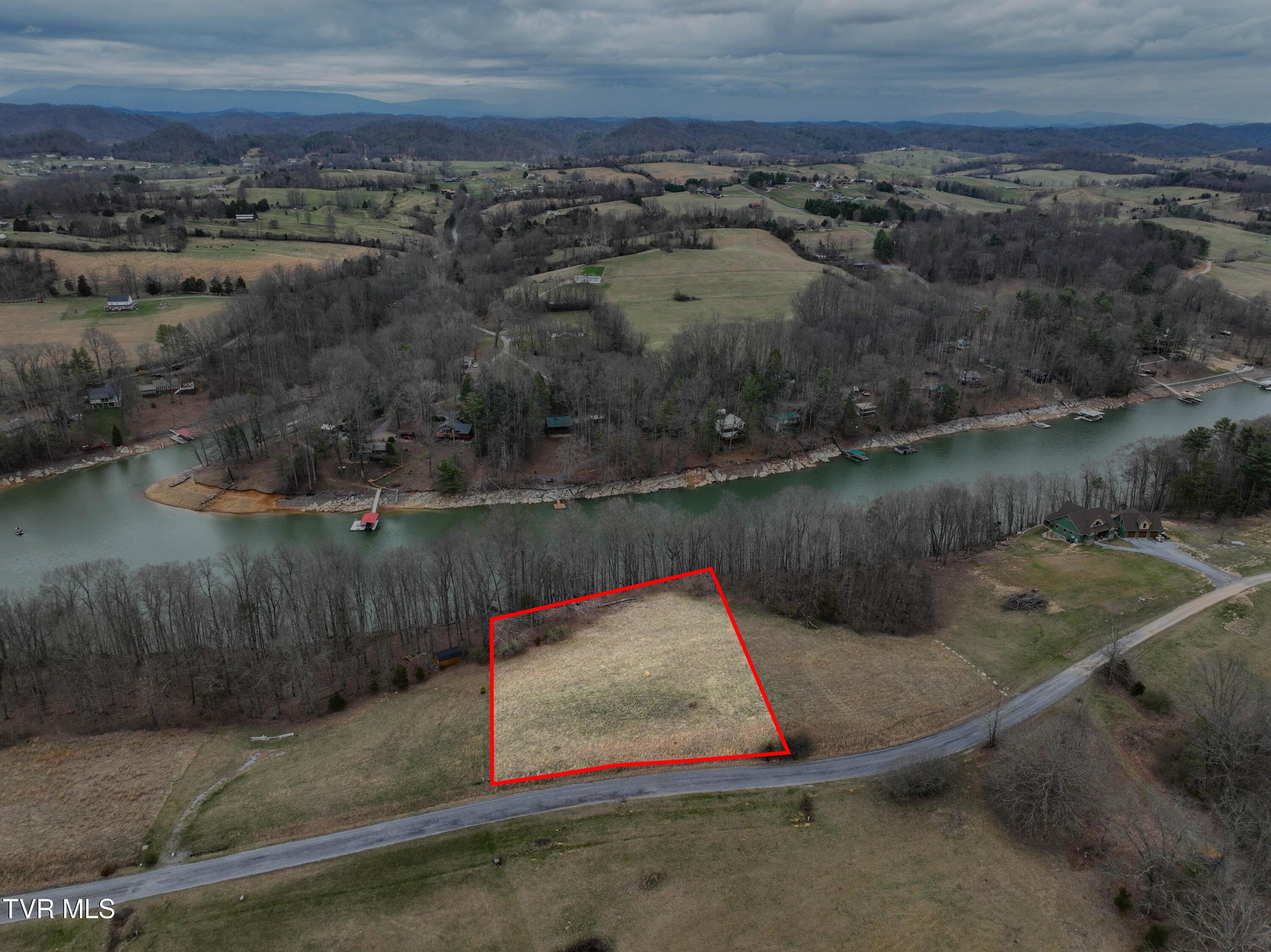 Image 2: 23001 Moonshine Dr Drone KASHIA
