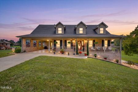 8121 Highway 11w