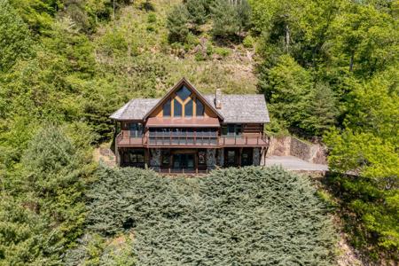 709 Coves Edge Drive