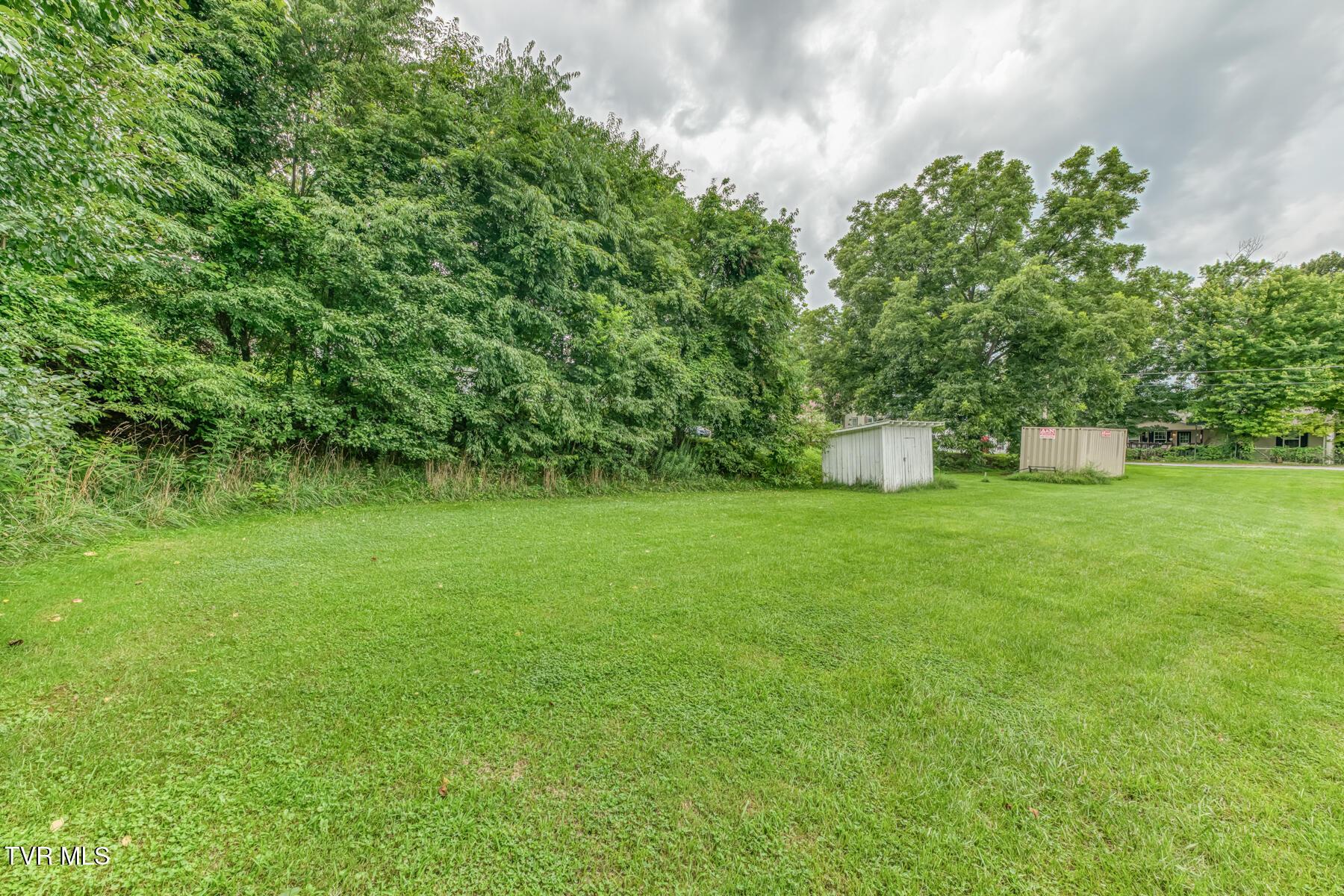 Image 1: 310 Mill St-13