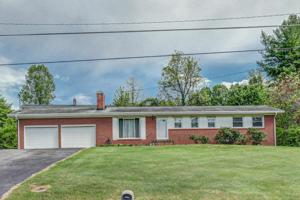 425 Fondulac Drive