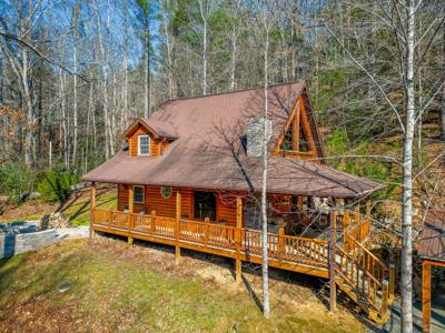 176 Lakeside Drive